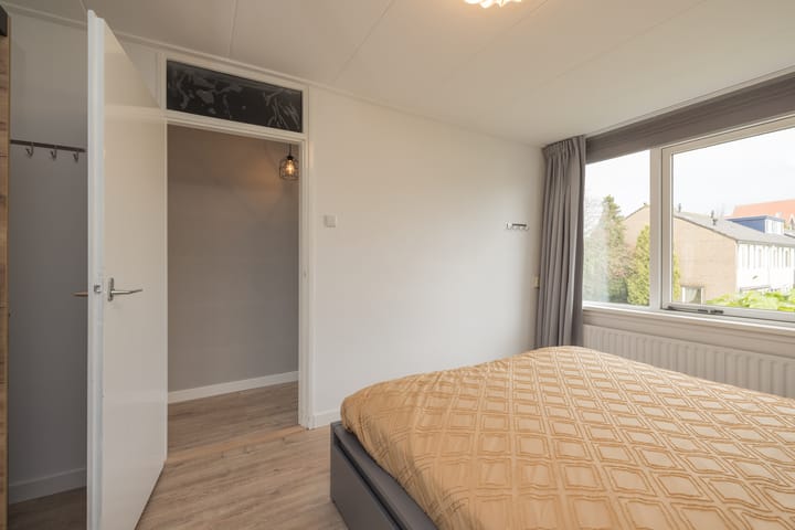 Photo 24 of Heemskerklaan 14