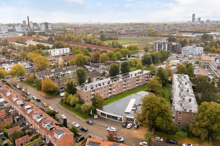 Foto 33 van Honingboomstraat 9-B