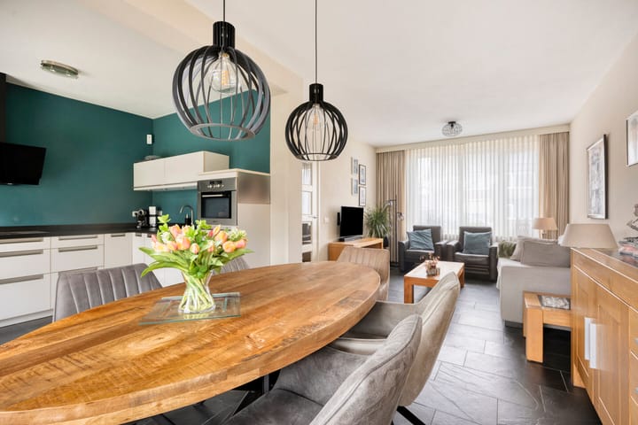 Photo 11 of Heer van Rodestraat 171