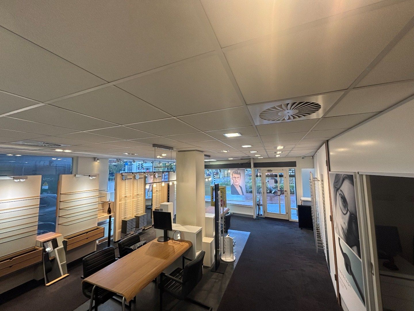 Bekijk foto 3 van Ir J.P. van Muijlwijkstraat 54