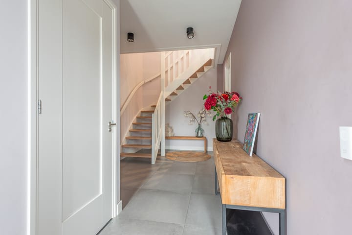 Photo 8 of Slipsteek 9