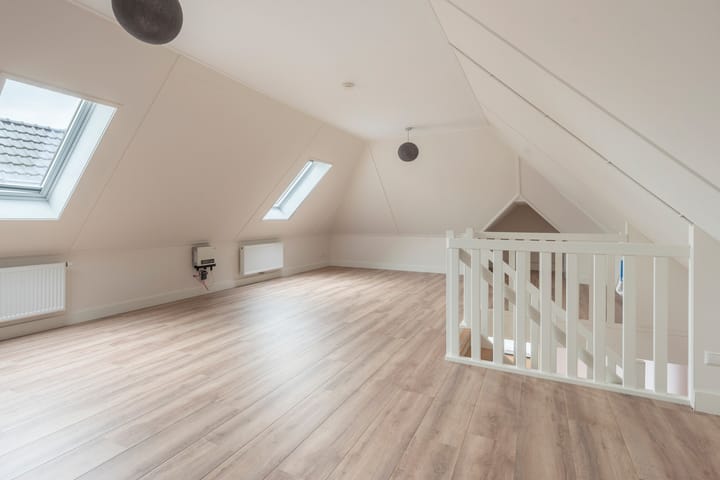 Photo 45 of Slipsteek 9