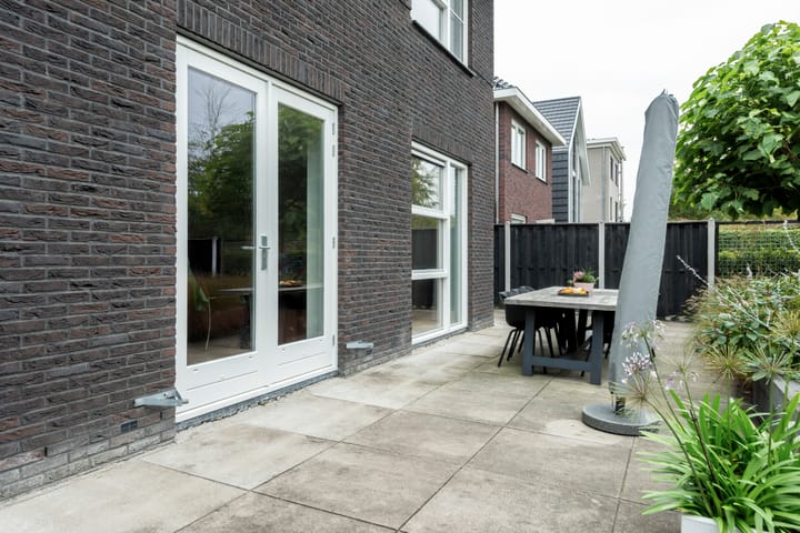 Photo 49 of Slipsteek 9