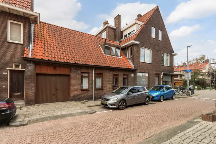 Photo 2 of Pieter van Aschstraat 36-B