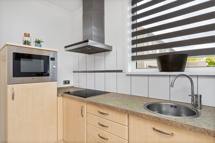 Foto 16 van Bernhardstraat 10