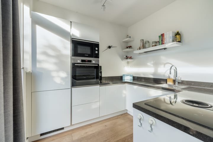 Foto 10 van Detmoldstraat 31