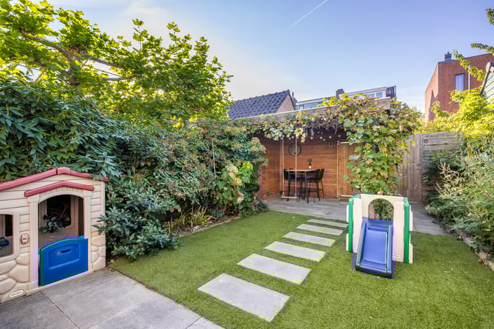 Foto 14 van Detmoldstraat 31