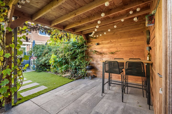 Foto 18 van Detmoldstraat 31