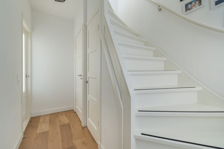 Foto 23 van Detmoldstraat 31