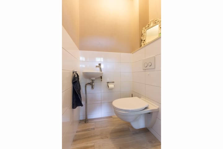 Photo 8 of Bergstraat 12