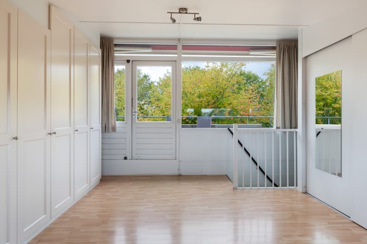 Photo 33 of Bergstraat 12