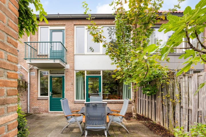 Photo 13 of Stokroosstraat 5