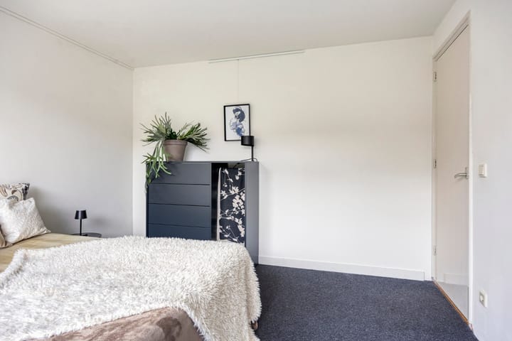 Photo 21 of Stokroosstraat 5