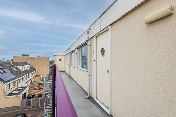 Foto 8 van Van Meerbeekstraat 80