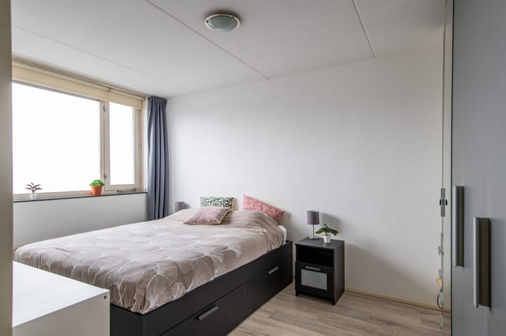 Foto 12 van Van Meerbeekstraat 80