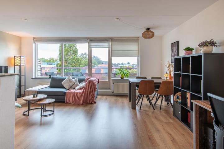 Foto 15 van Van Meerbeekstraat 80