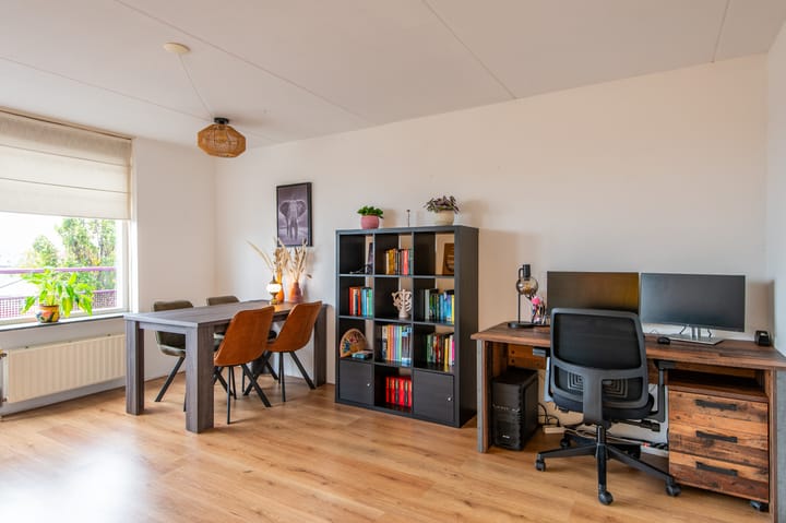 Foto 16 van Van Meerbeekstraat 80