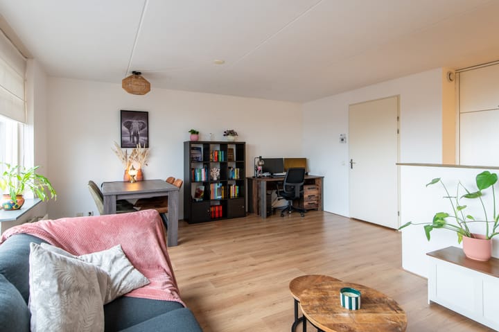 Foto 19 van Van Meerbeekstraat 80