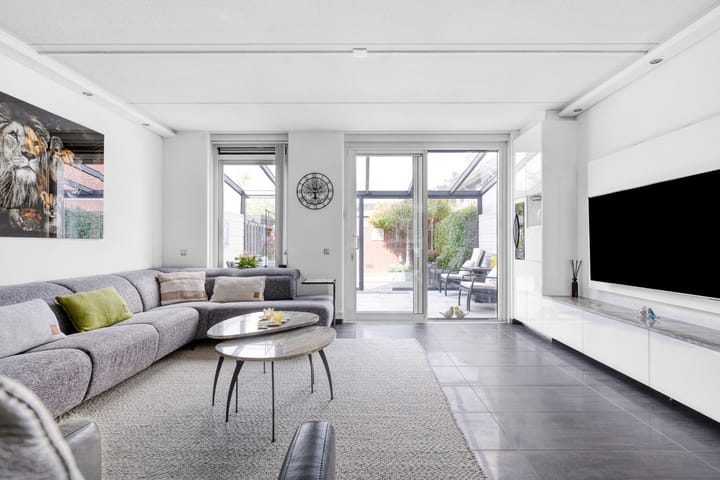 Photo 10 of Prisma 54