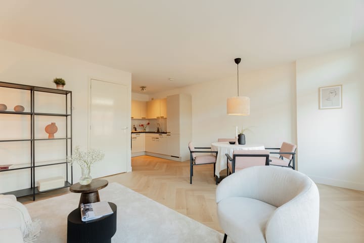 Foto 2 van Overamstelstraat 8-2