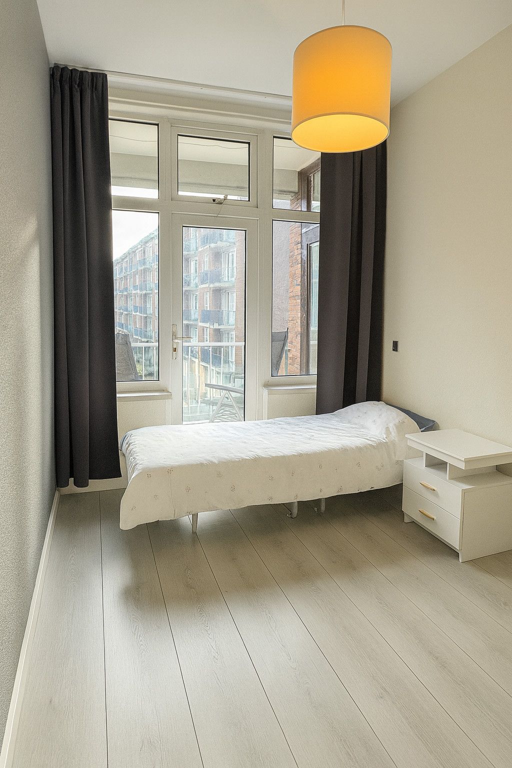 Foto 9 van Lou Jansenplein 45-1