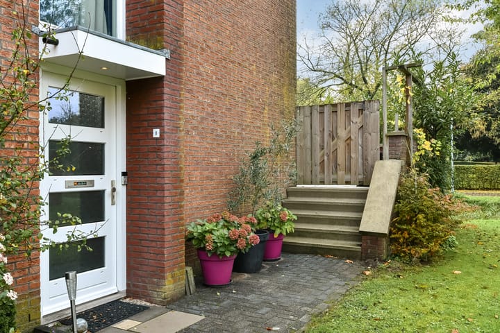 Photo 7 of Lage Riem 8