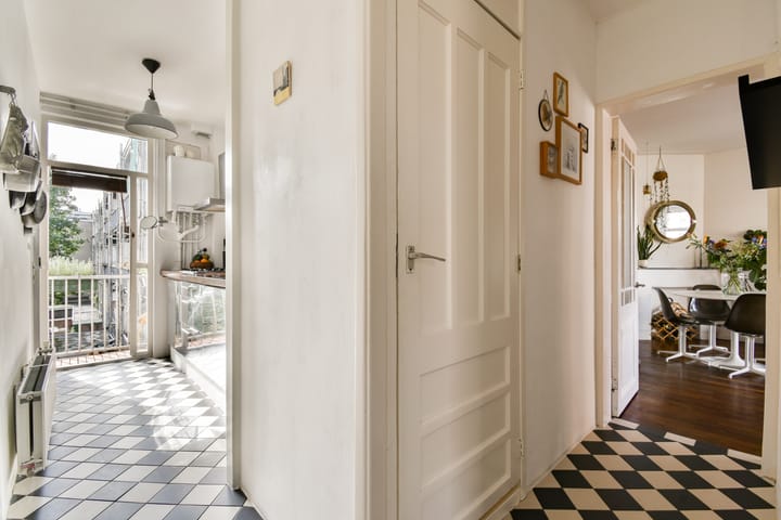 Photo 7 of Jan Hanzenstraat 17-2