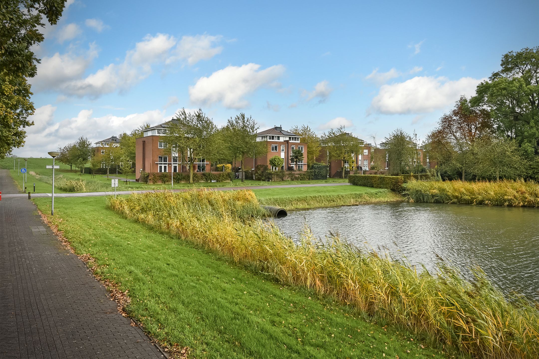 Foto 48 van Lage Riem 8