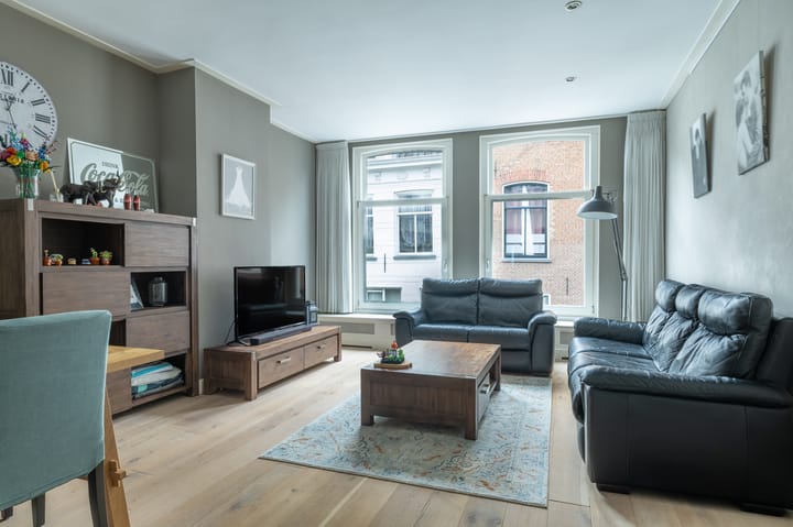 Photo 10 of Boven Nieuwstraat 99-01