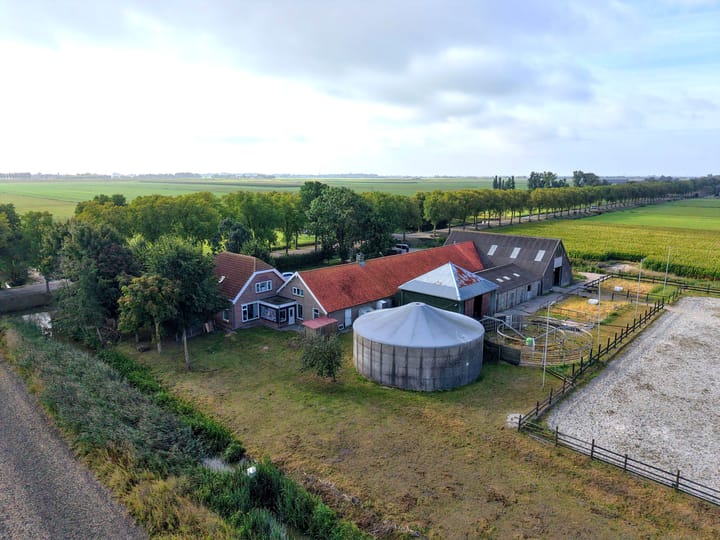 Photo 4 of Oosterweg E 3