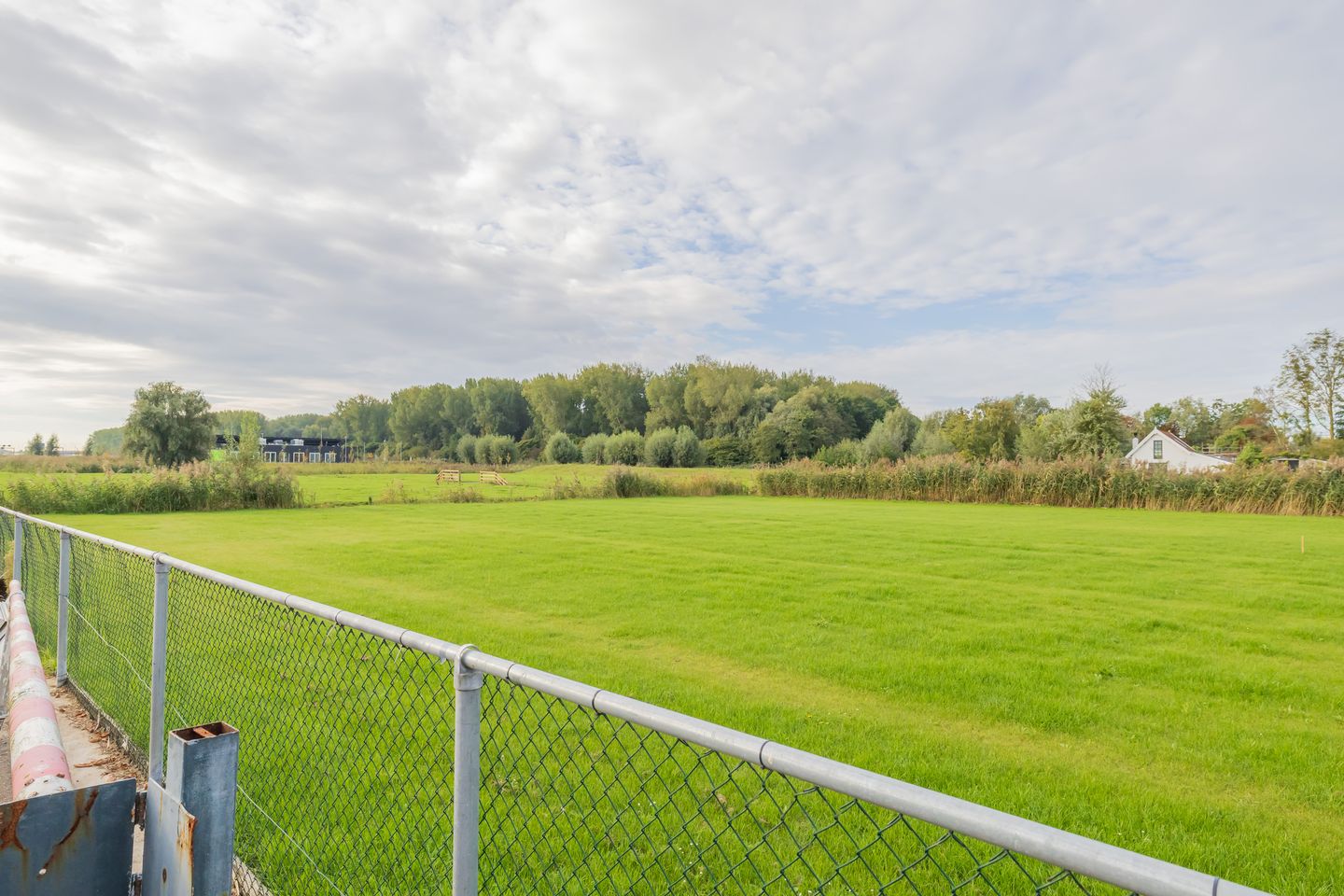 View photo 4 of Vlietweg 84