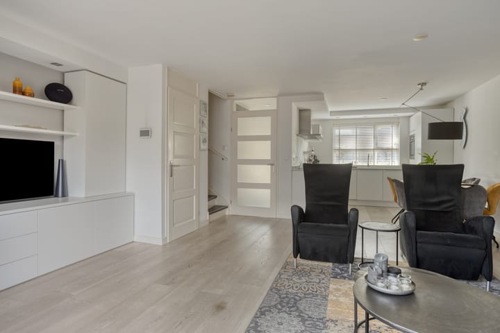 Foto 6 van Dotterbloem 16