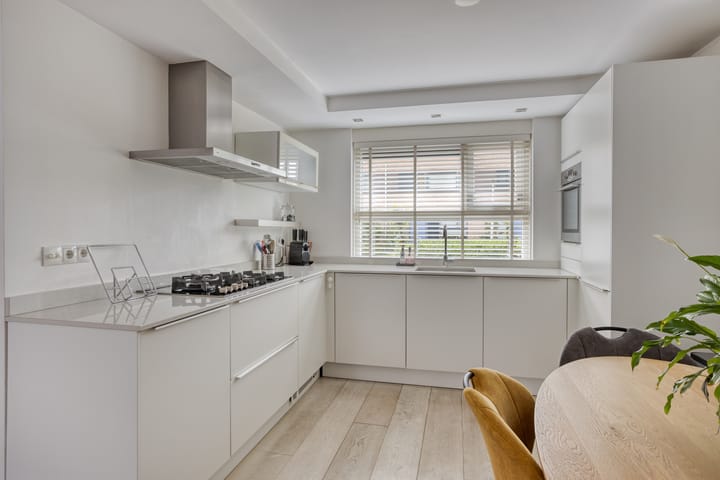 Foto 9 van Dotterbloem 16