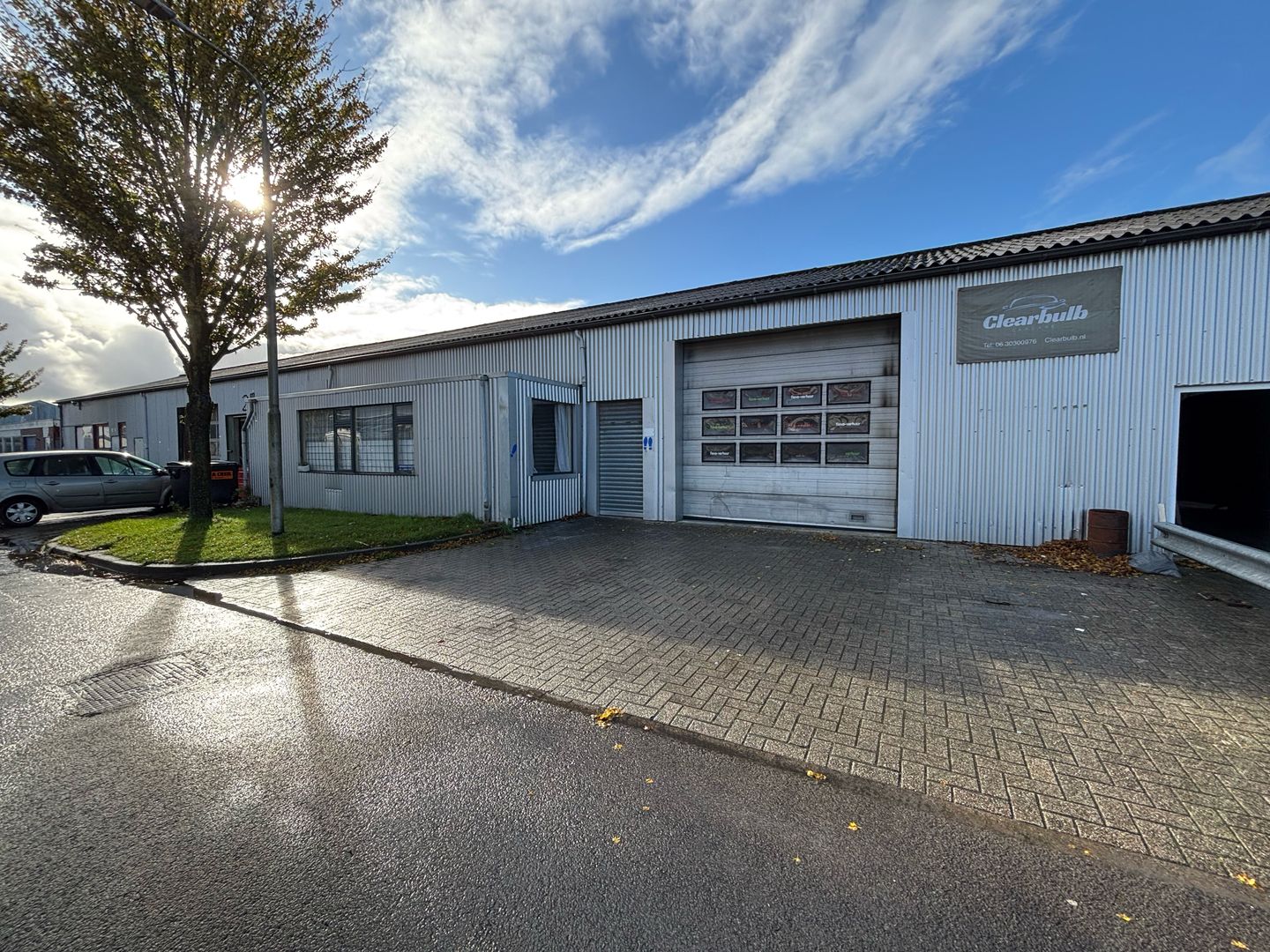 View photo 3 of Meubelweg 2-E