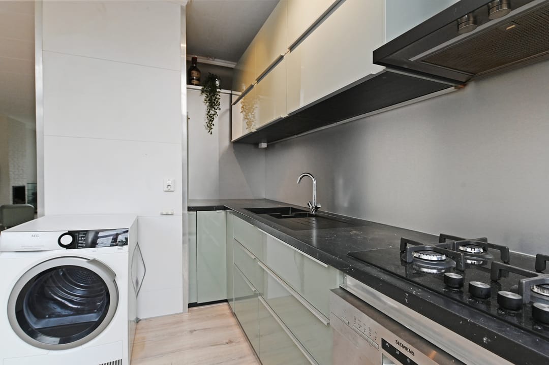 Photo 11 of Perenstraat 43