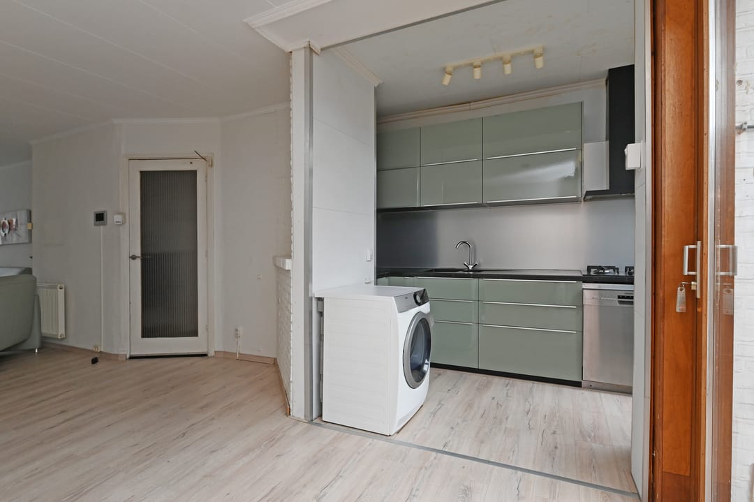 Photo 13 of Perenstraat 43