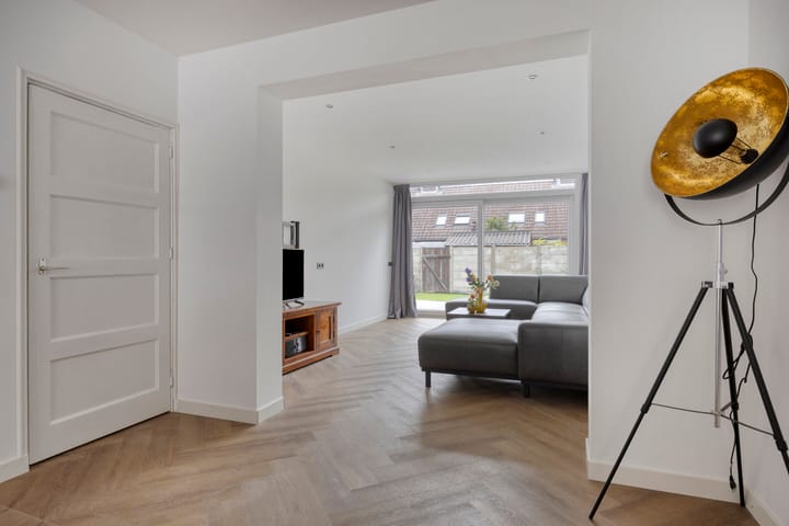 Foto 12 van Van den Elsenstraat 8