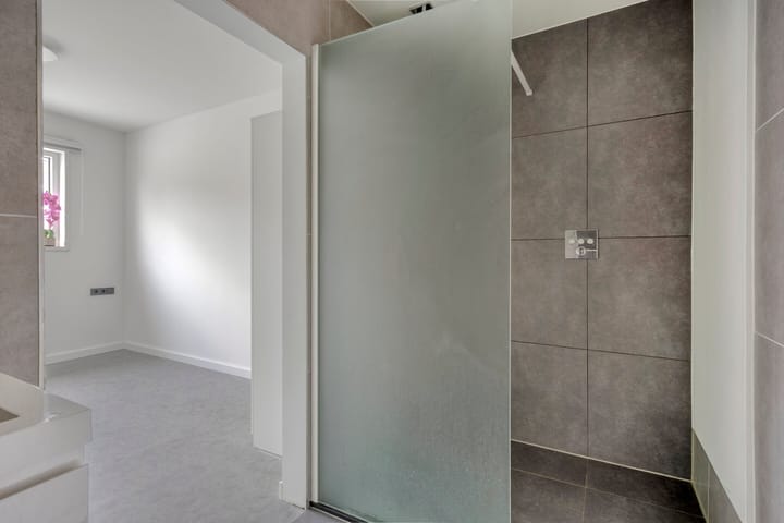 Foto 16 van Van den Elsenstraat 8