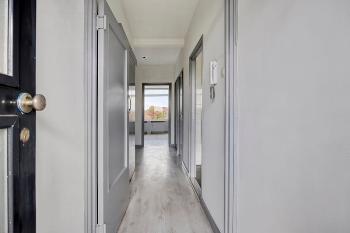 Photo 11 of Daniël Josephus Jittastraat 197