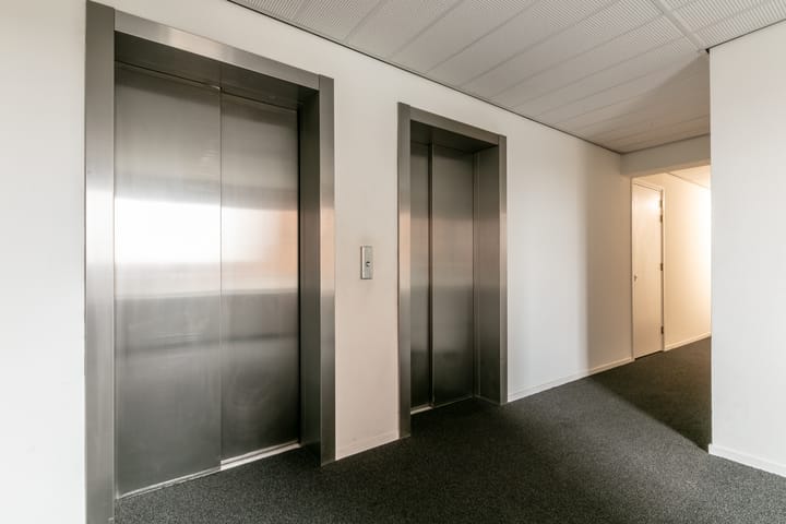 Foto 21 van Willem Molenbroekplein 52