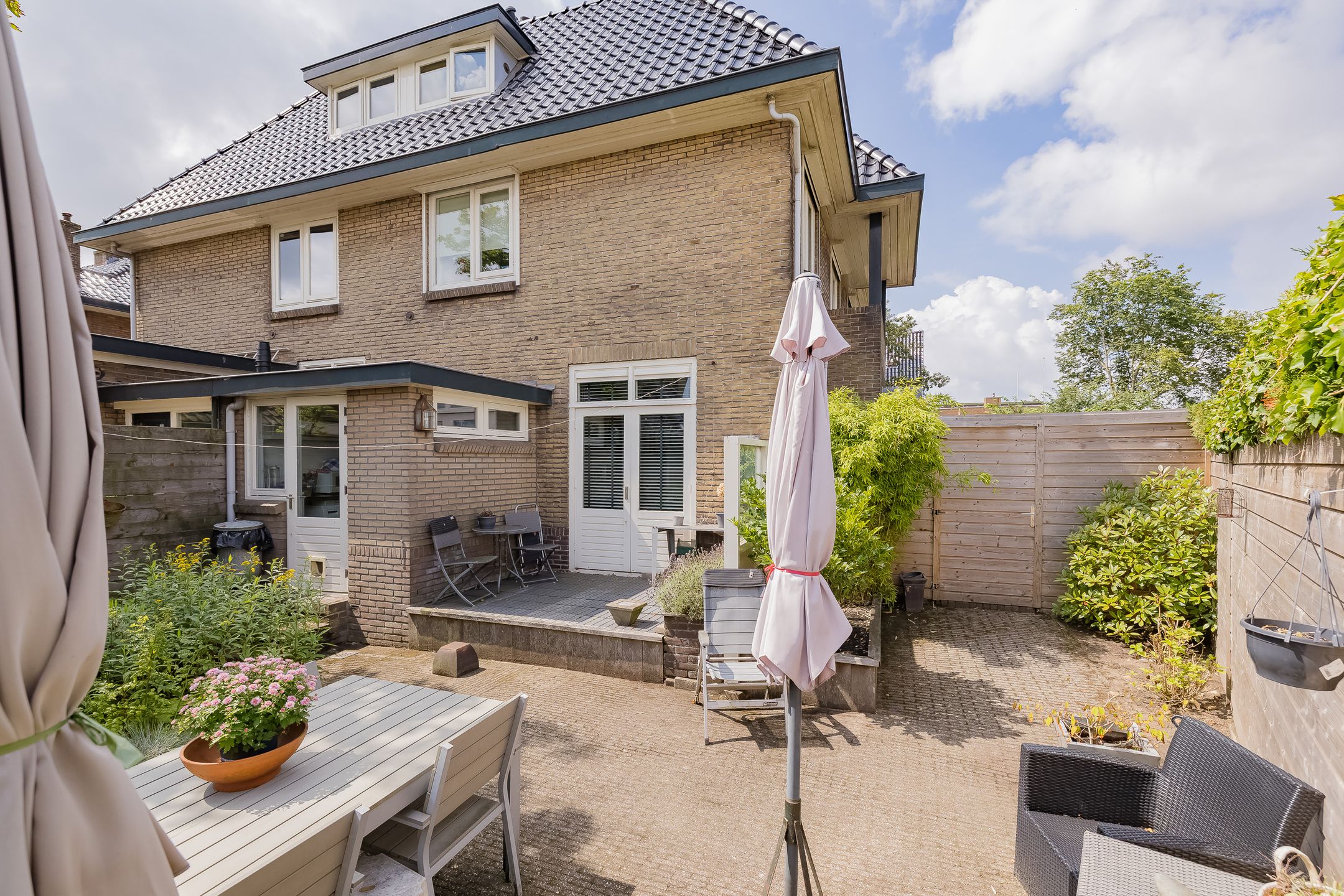 Photo 3 of Stationsweg 91