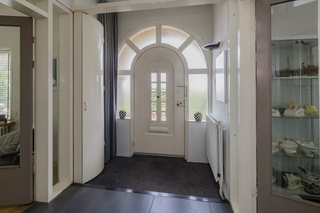 Photo 8 of Stationsweg 91