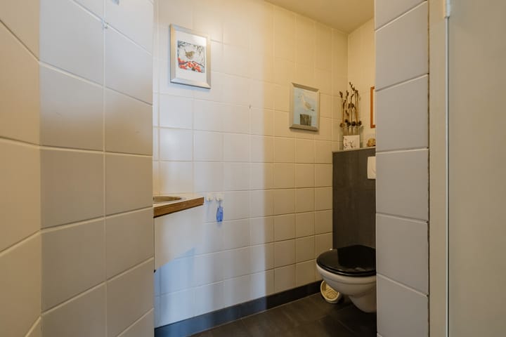 Photo 9 of Stationsweg 91