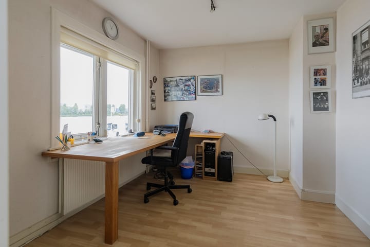 Photo 35 of Stationsweg 91