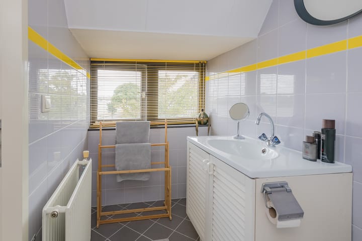 Photo 48 of Stationsweg 91