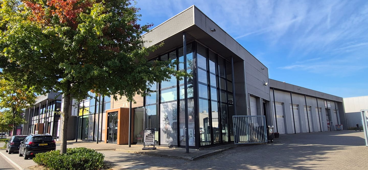 Bekijk foto 1 van Wiebachstraat 17