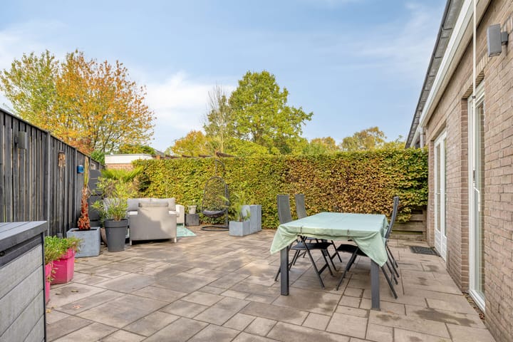 Foto 24 van Bijenweide 19