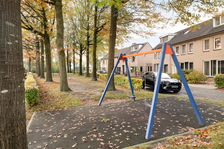 Foto 44 van Bijenweide 19