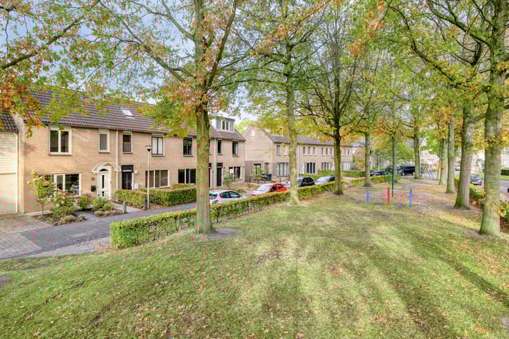 Foto 43 van Bijenweide 19