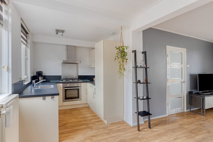 Foto 9 van Merwedestraat 21